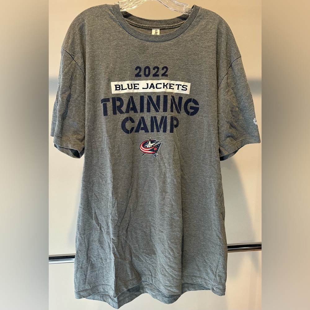 XL Columbus Blue Jackets training camp shirt